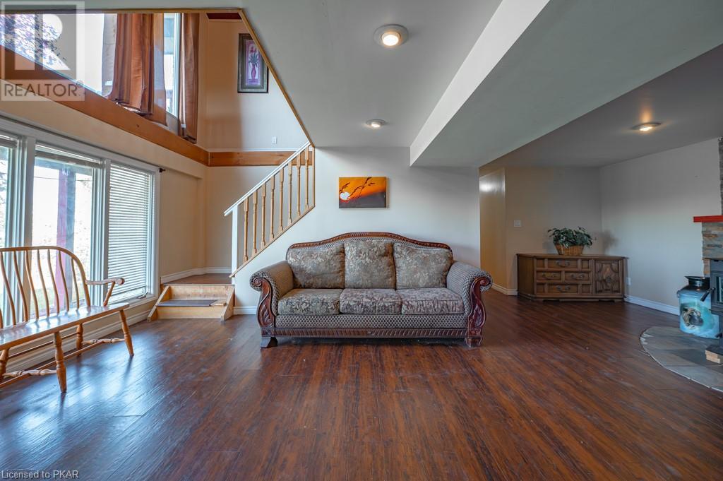 Listing 40420200 - Large Photo # 17