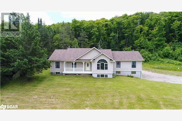 565 HILL & GULLY Road, Burks Falls