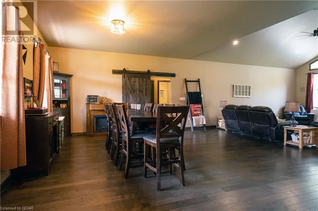 Listing 40420516 - Large Photo # 5