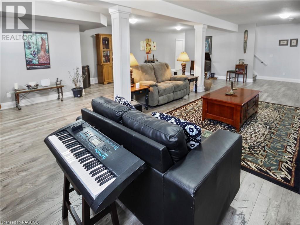 Listing 40420573 - Large Photo # 38