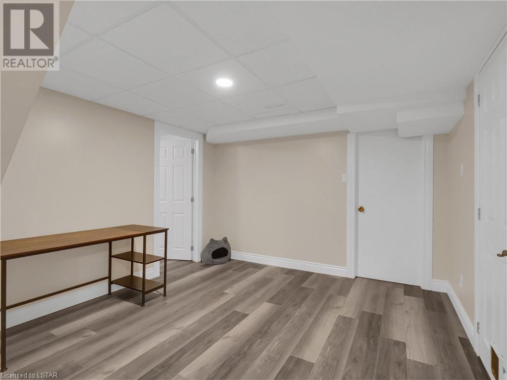 Listing 40420886 - Large Photo # 36