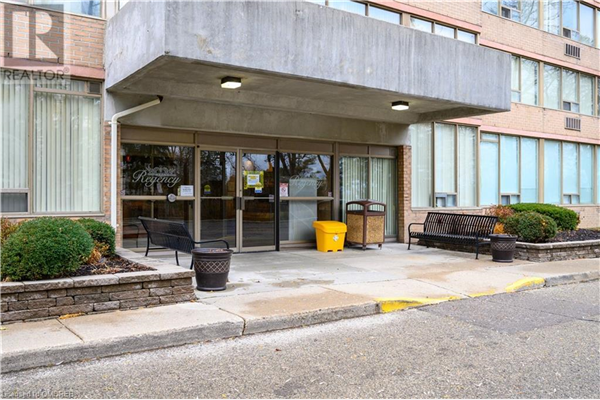 3227 KING Street E Unit# 802, Kitchener