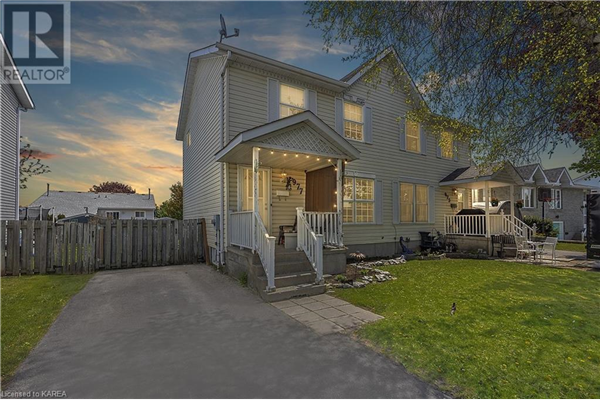 977 WARBURTON Crescent, Kingston