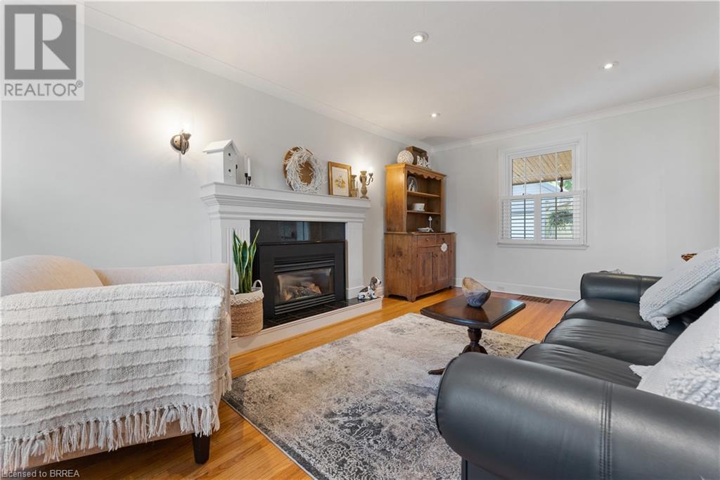 Listing 40421617 - Large Photo # 4
