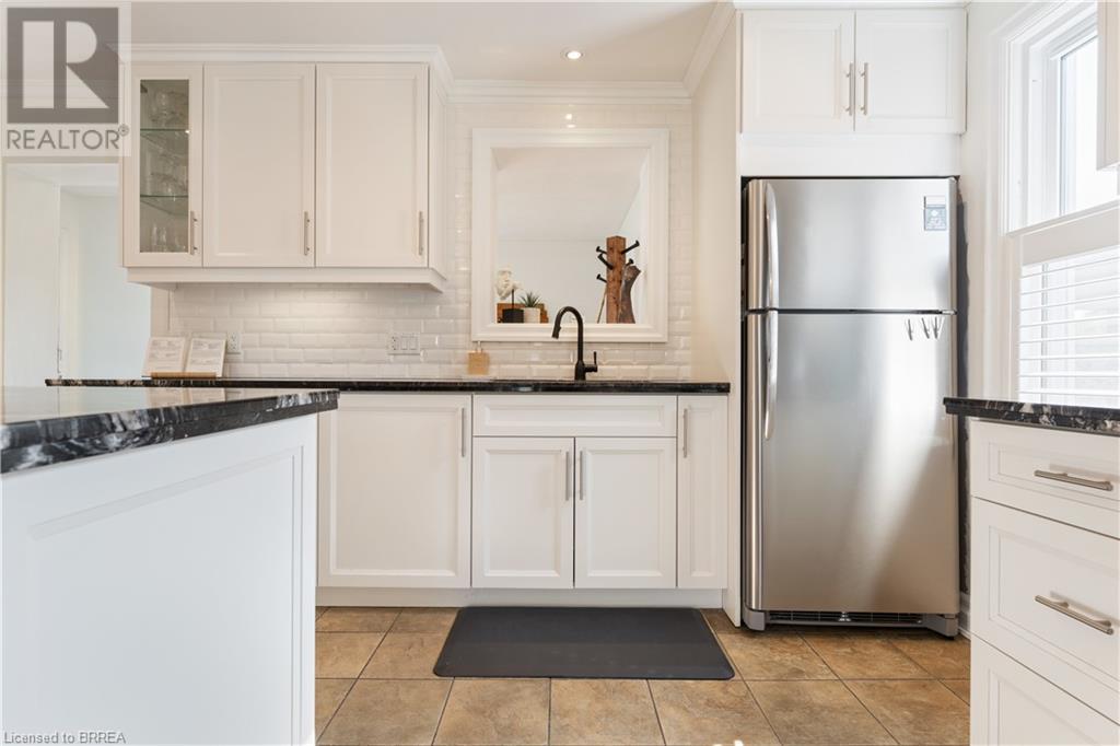 Listing 40421617 - Large Photo # 7