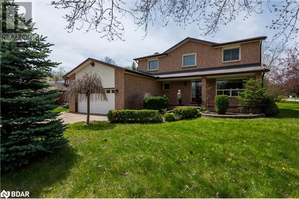 24 REDFERN Avenue, Barrie