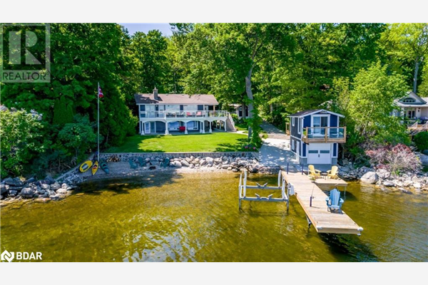 381 LAKEWOOD Drive, Midland