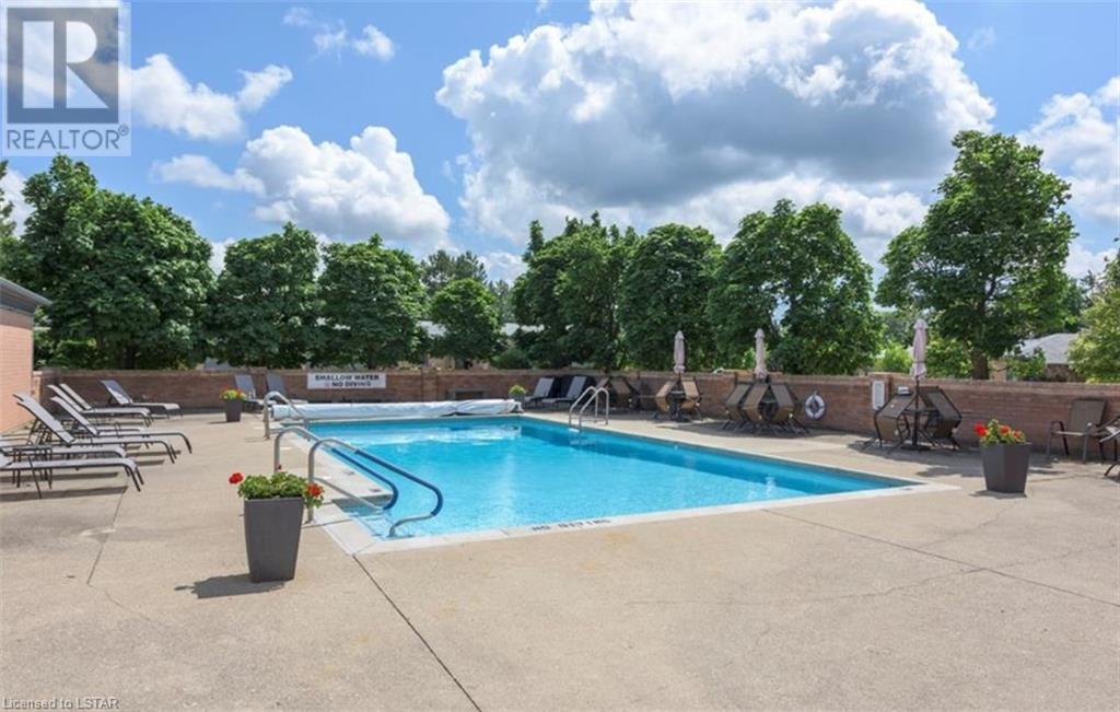 Listing 40422177 - Large Photo # 35