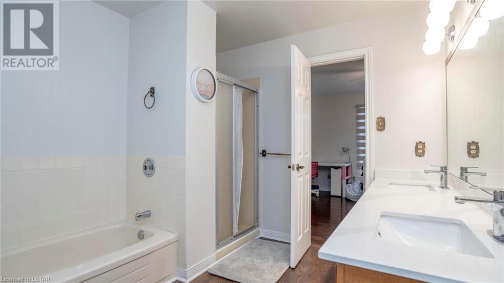 Listing 40422177 - Large Photo # 16