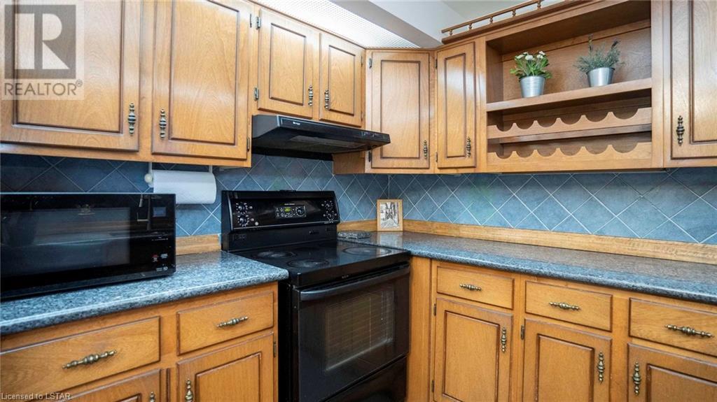 Listing 40422177 - Large Photo # 12