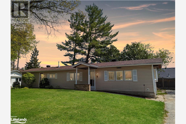 6 CARRUTHERS Street S, Wasaga Beach