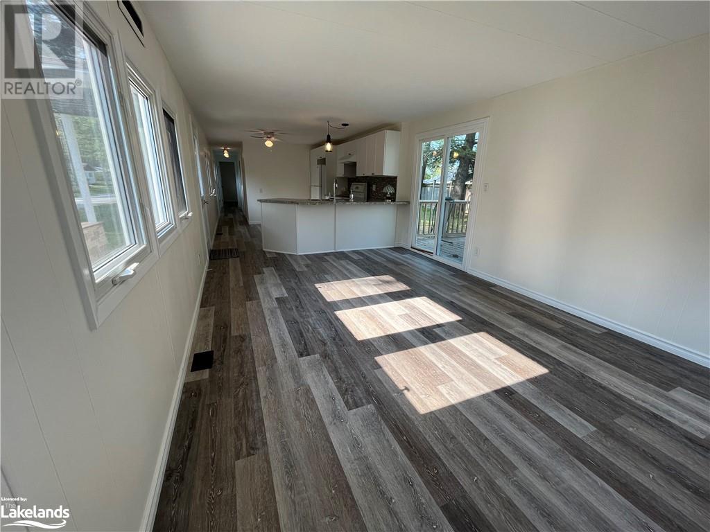 Listing 40422263 - Large Photo # 18