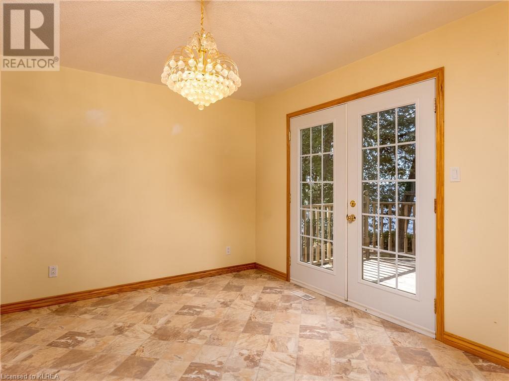 Listing 40422338 - Large Photo # 15