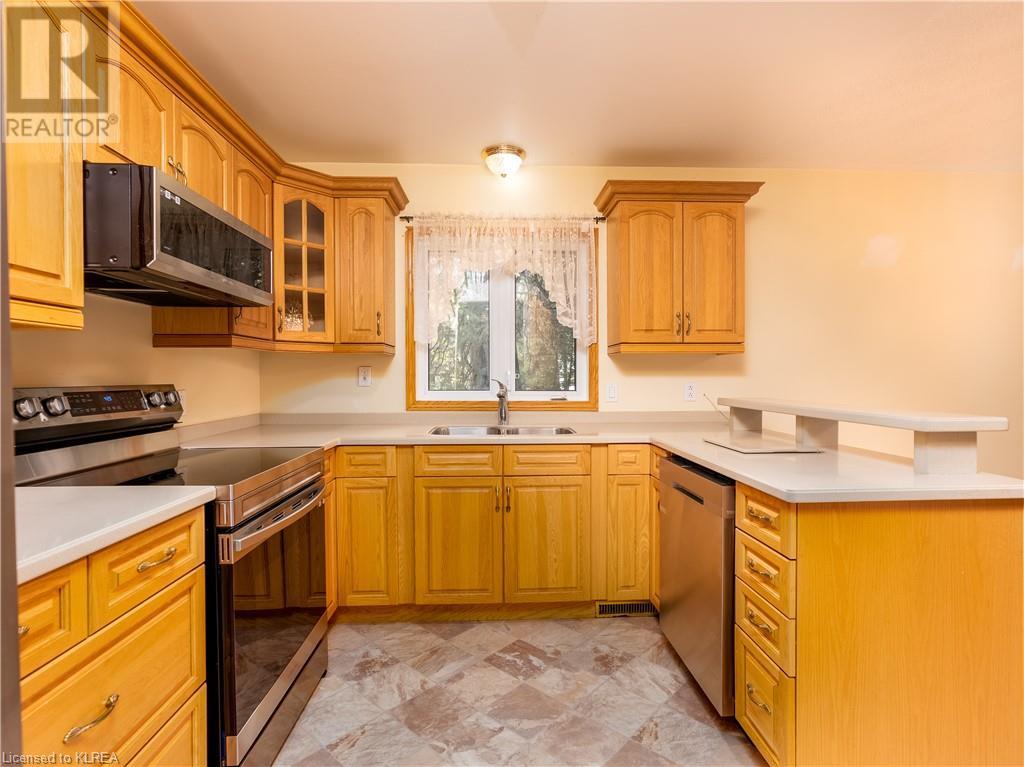Listing 40422338 - Large Photo # 12