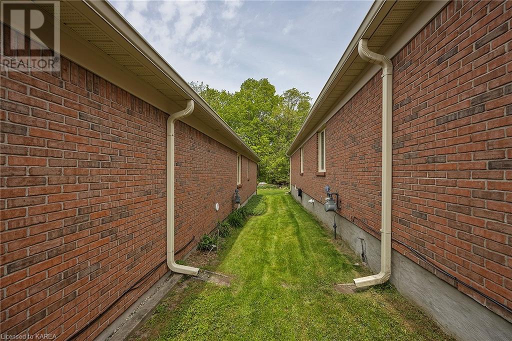 Listing 40422541 - Large Photo # 4