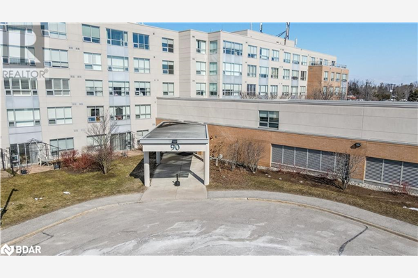 90 DEAN Avenue Unit# 102, Barrie