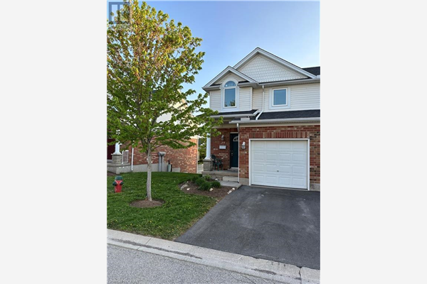 151 CLAIRFIELDS Drive E Unit# 39, Guelph
