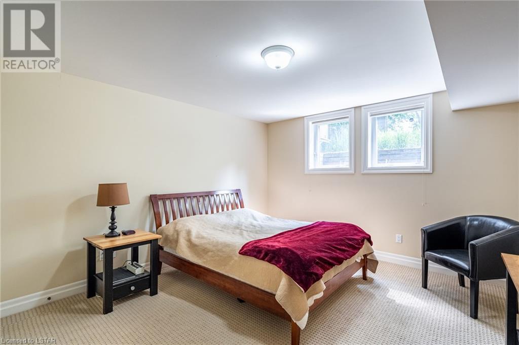 Listing 40423198 - Large Photo # 32