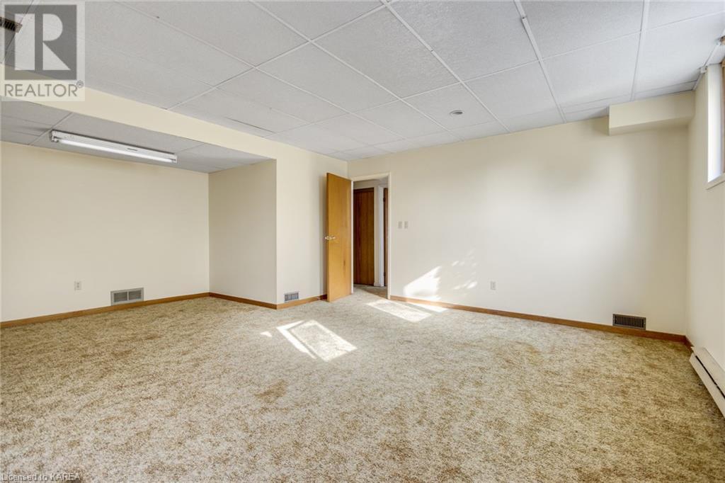 Listing 40423210 - Large Photo # 23