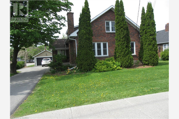 18 JOSEPH Street, Bobcaygeon