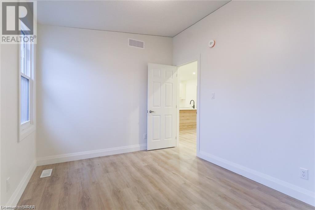 Listing 40423888 - Large Photo # 18