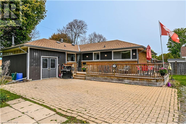32 NORTHWOOD Drive, St. Catharines