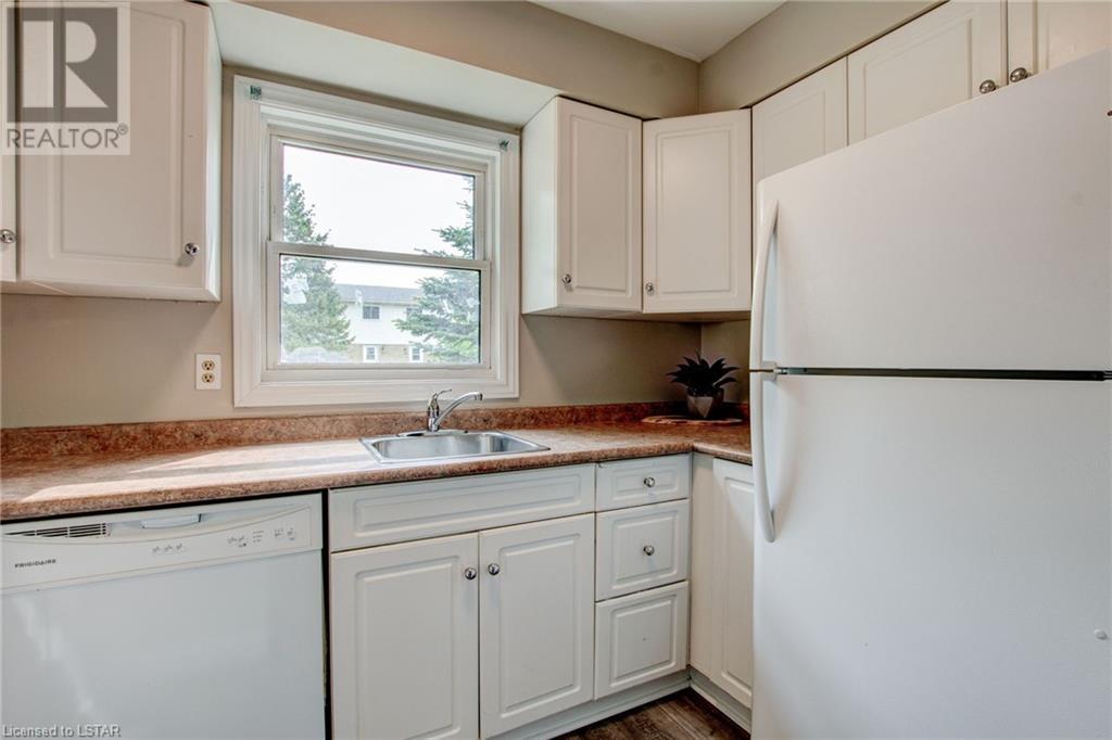 Listing 40424106 - Large Photo # 10