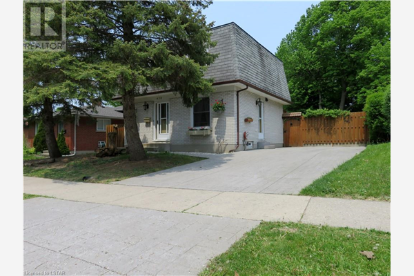 438 FERNDALE Avenue, London