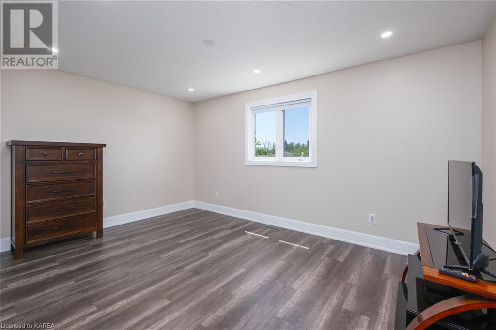Listing 40424423 - Large Photo # 34