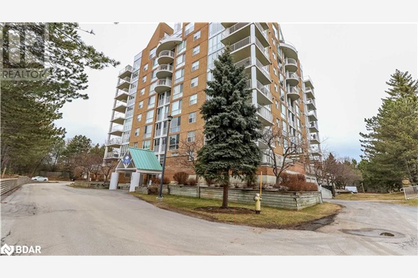24 RAMBLINGS Way Unit# 401, Collingwood