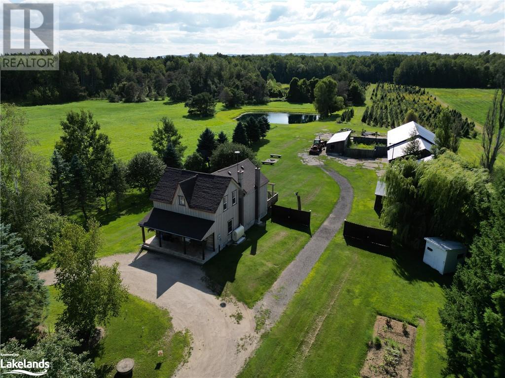 3362 3/4 SUNNIDALE Sideroad