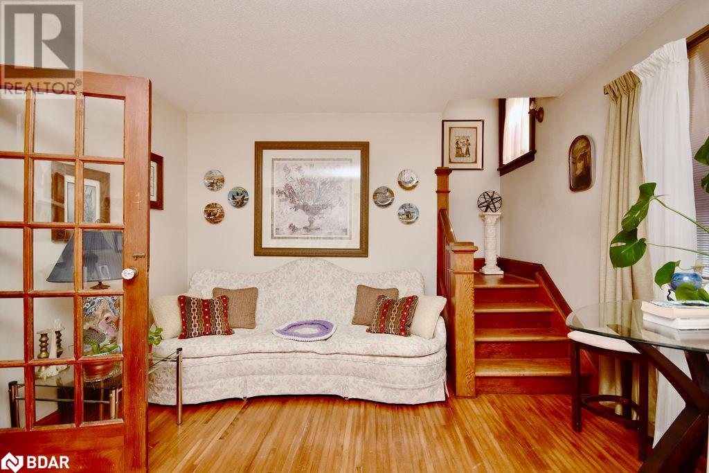 Listing 40424592 - Large Photo # 5