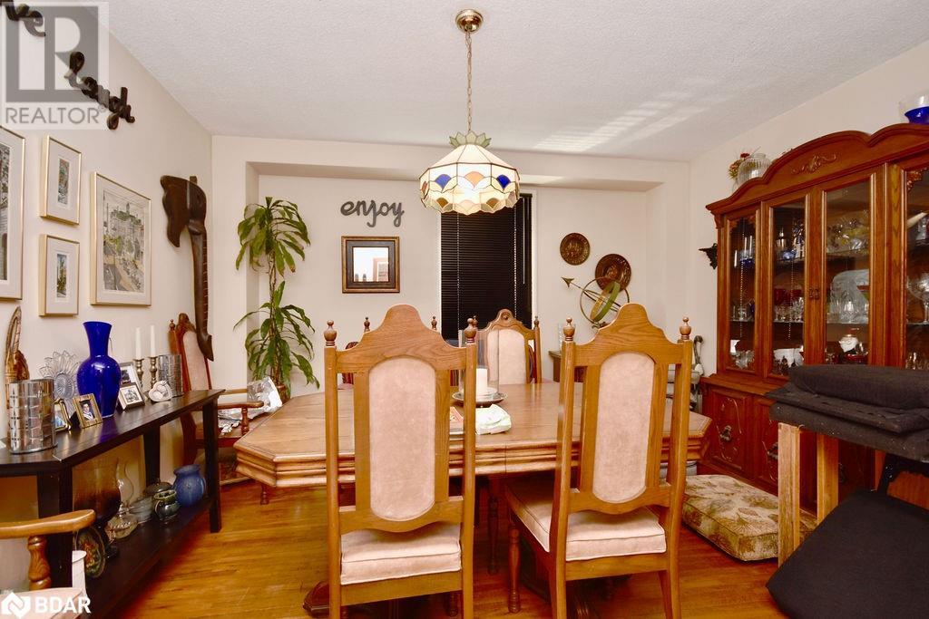Listing 40424610 - Large Photo # 8