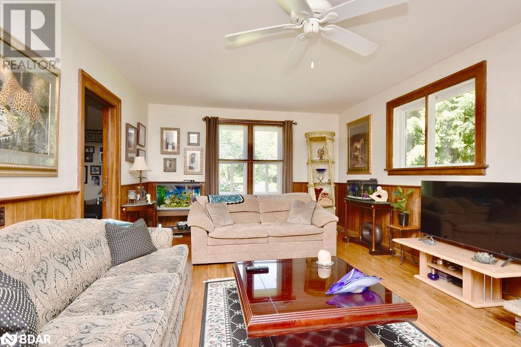 Listing 40424610 - Large Photo # 7