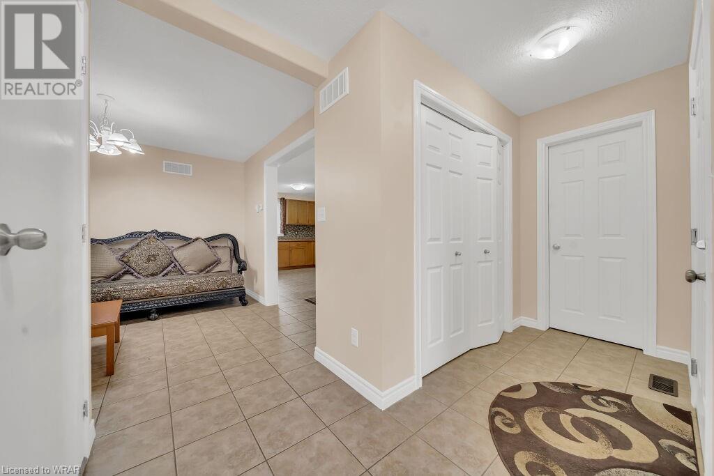 Listing 40424864 - Large Photo # 5