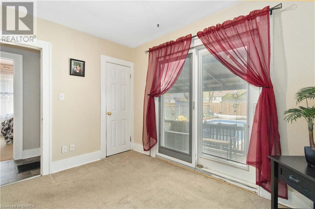 Listing 40424973 - Large Photo # 32