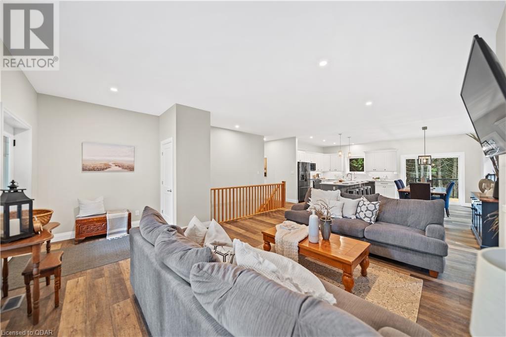 Listing 40425119 - Large Photo # 8