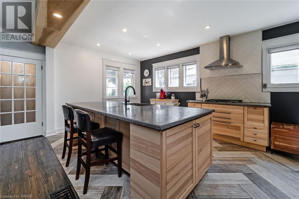 Listing 40425139 - Large Photo # 2