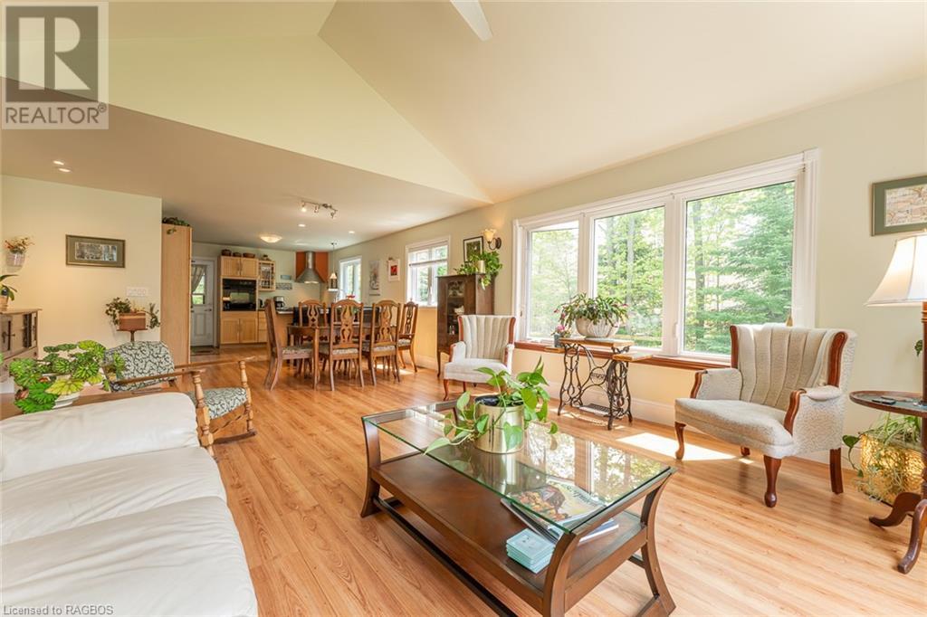 Listing 40425168 - Large Photo # 10
