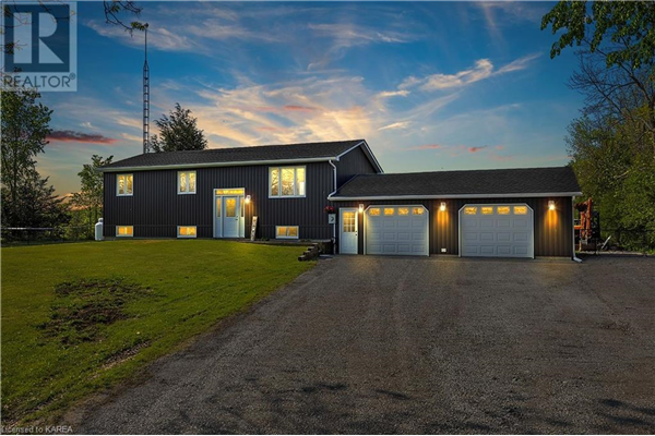 5066 BRADFORD Road, Harrowsmith