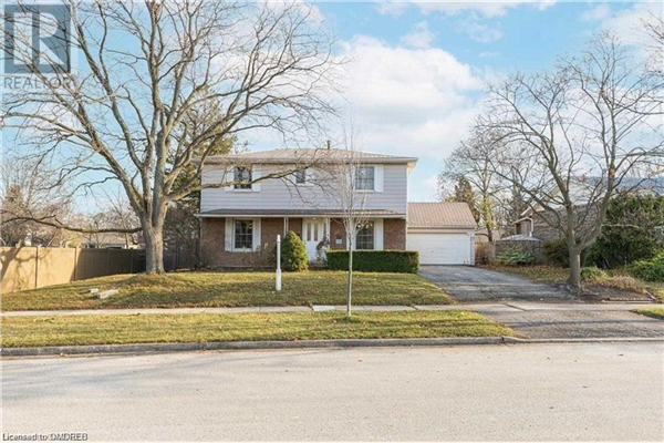 2212 URWIN Crescent, Oakville