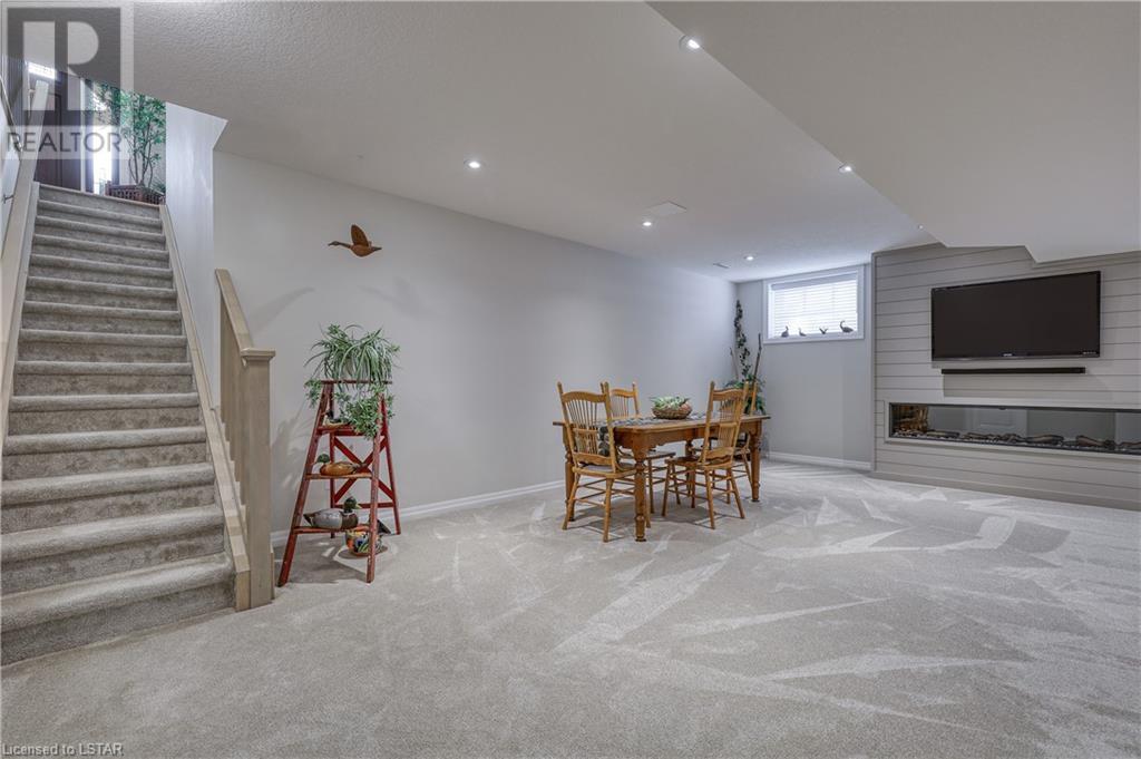 Listing 40425460 - Large Photo # 32