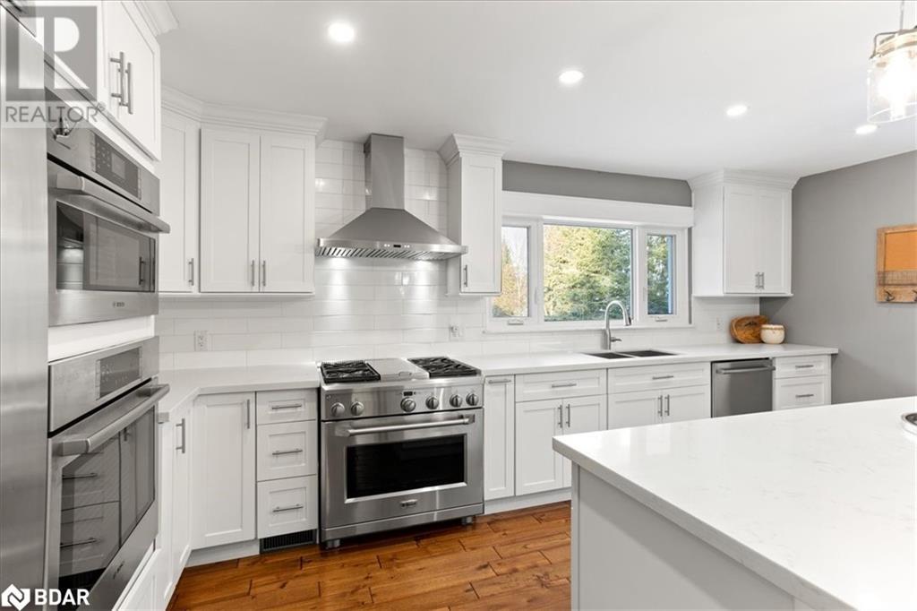 35 INDIAN Trail, Collingwood