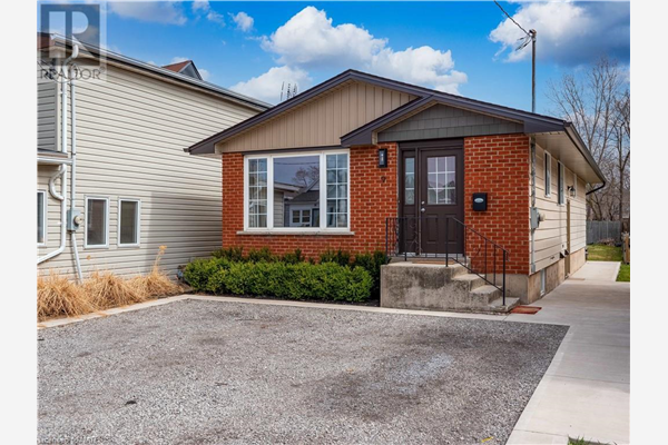 9 CHURCHILL Street, St. Catharines