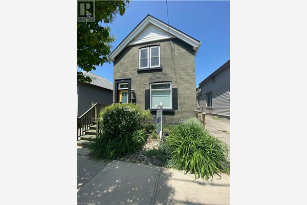76 TECUMSEH Avenue E, London