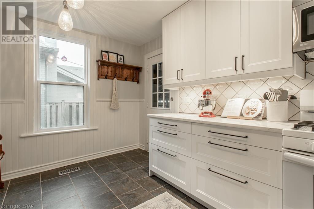 Listing 40426372 - Large Photo # 17