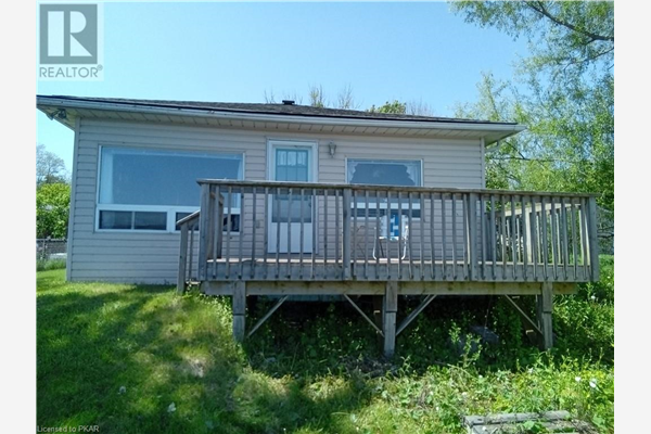 165 PAUDASH Street, Hiawatha