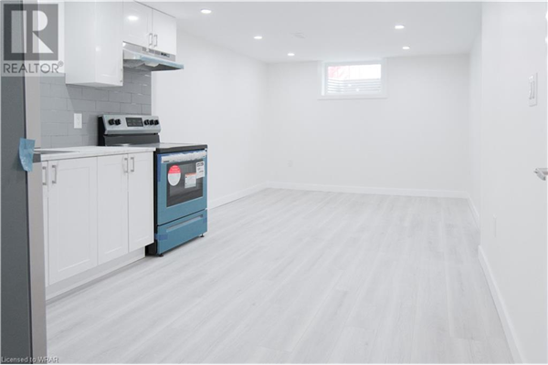 514 FALLINGBROOK Drive Unit# Lower, Waterloo