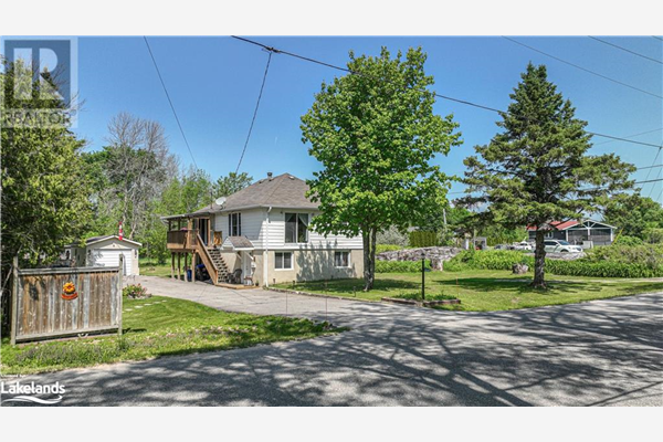 3241 ST AMANT Road, Port Severn