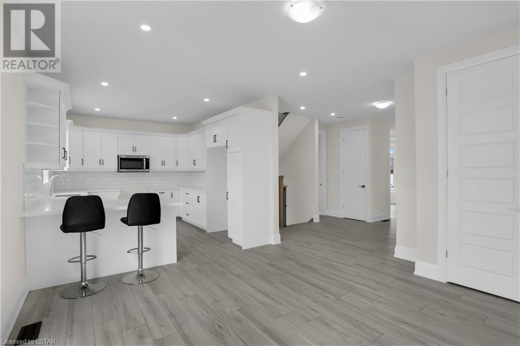 Listing 40427963 - Large Photo # 33